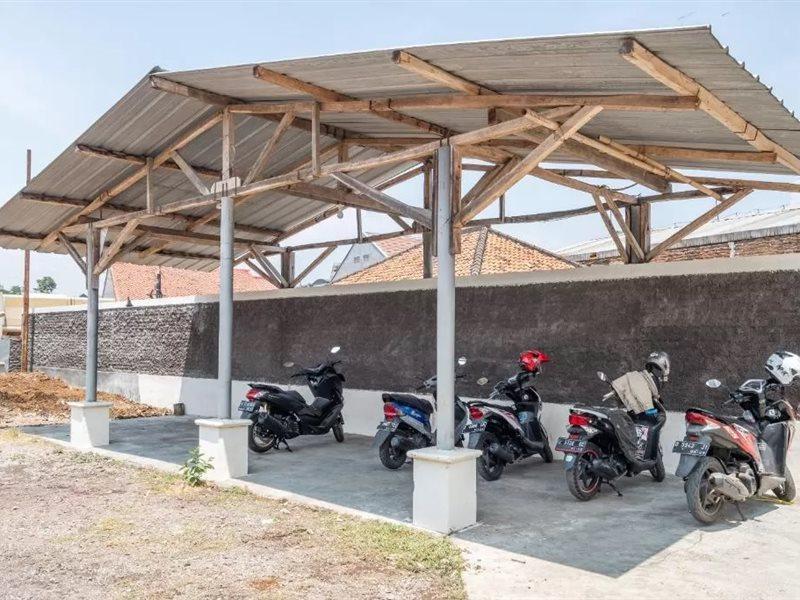 Reddoorz Syariah At Sudirman Street Garut Hotel Екстериор снимка