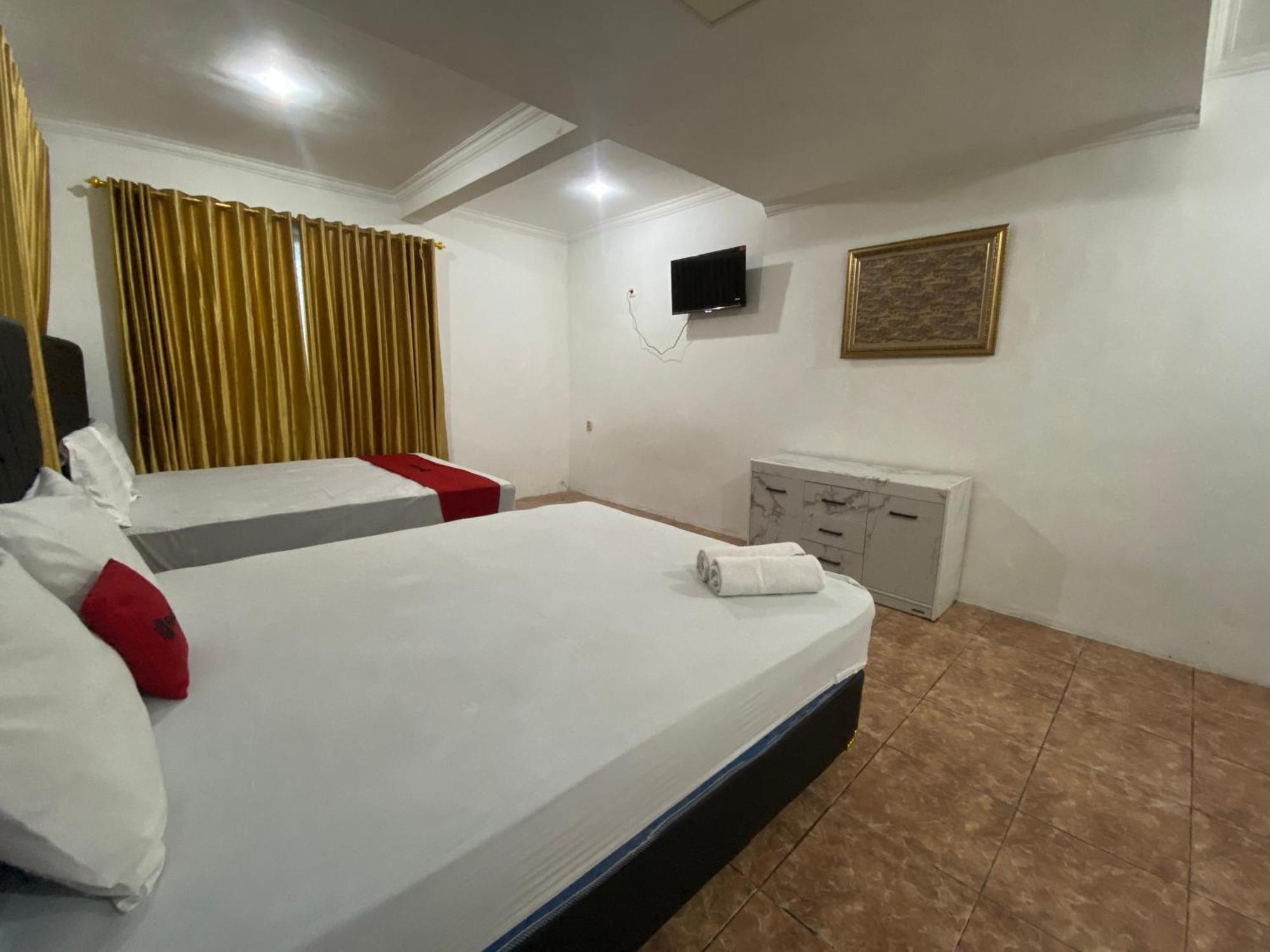 Reddoorz Syariah At Sudirman Street Garut Hotel Екстериор снимка